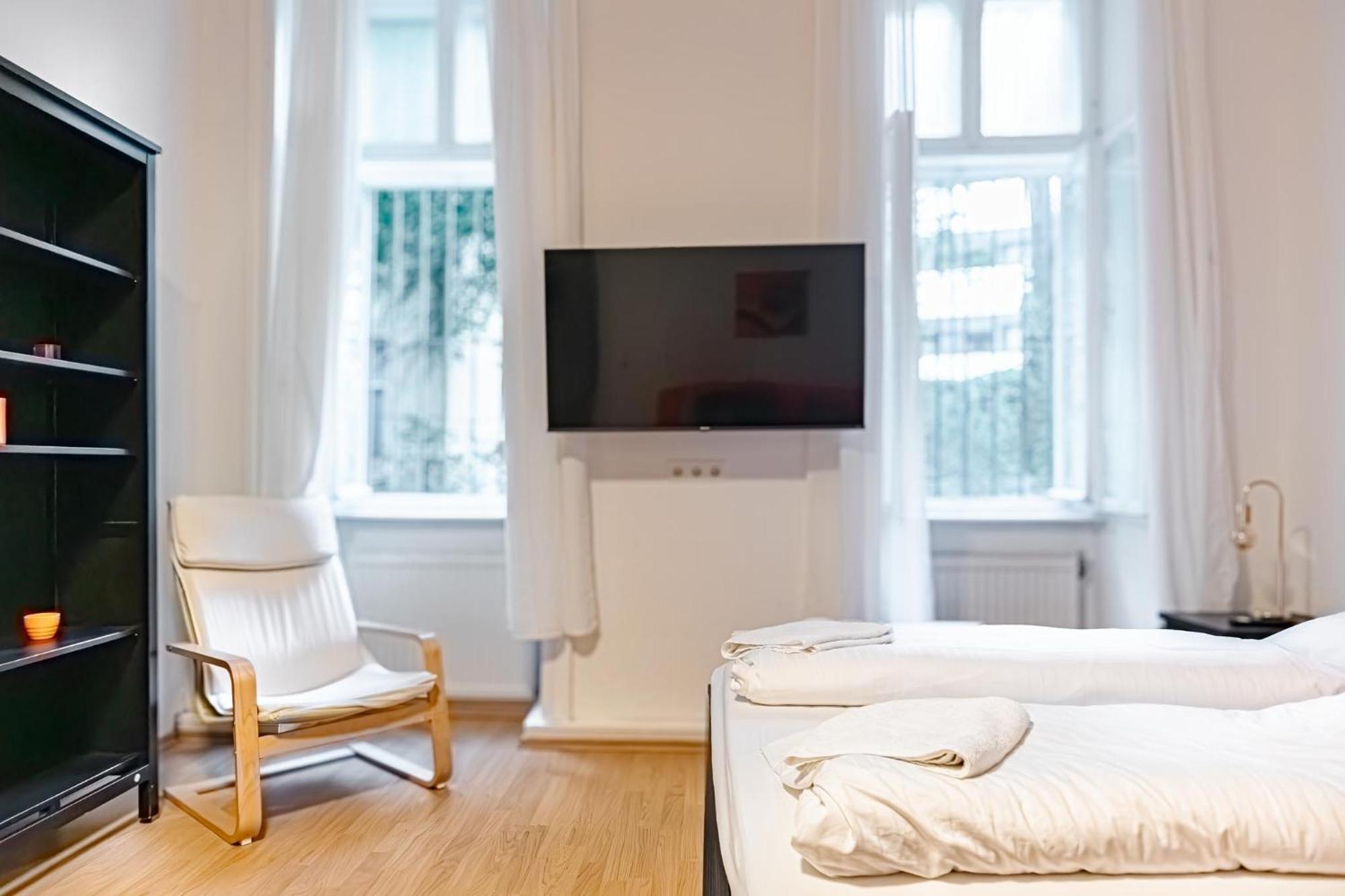 Chic Apartment - Very Central And Well Connected Bécs Kültér fotó